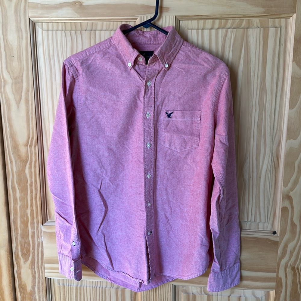 American Eagle men’s button up. Size Small classic fit